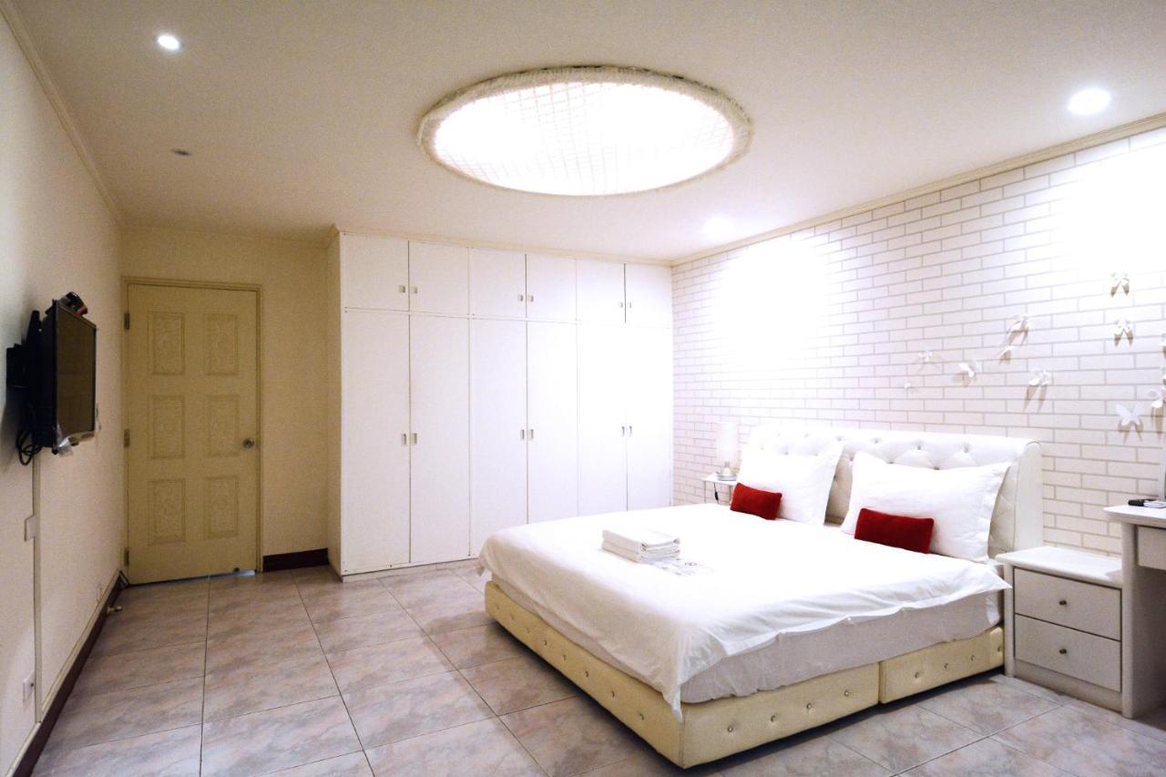 Appartement Ariyoshi Ya à Tainan Extérieur photo