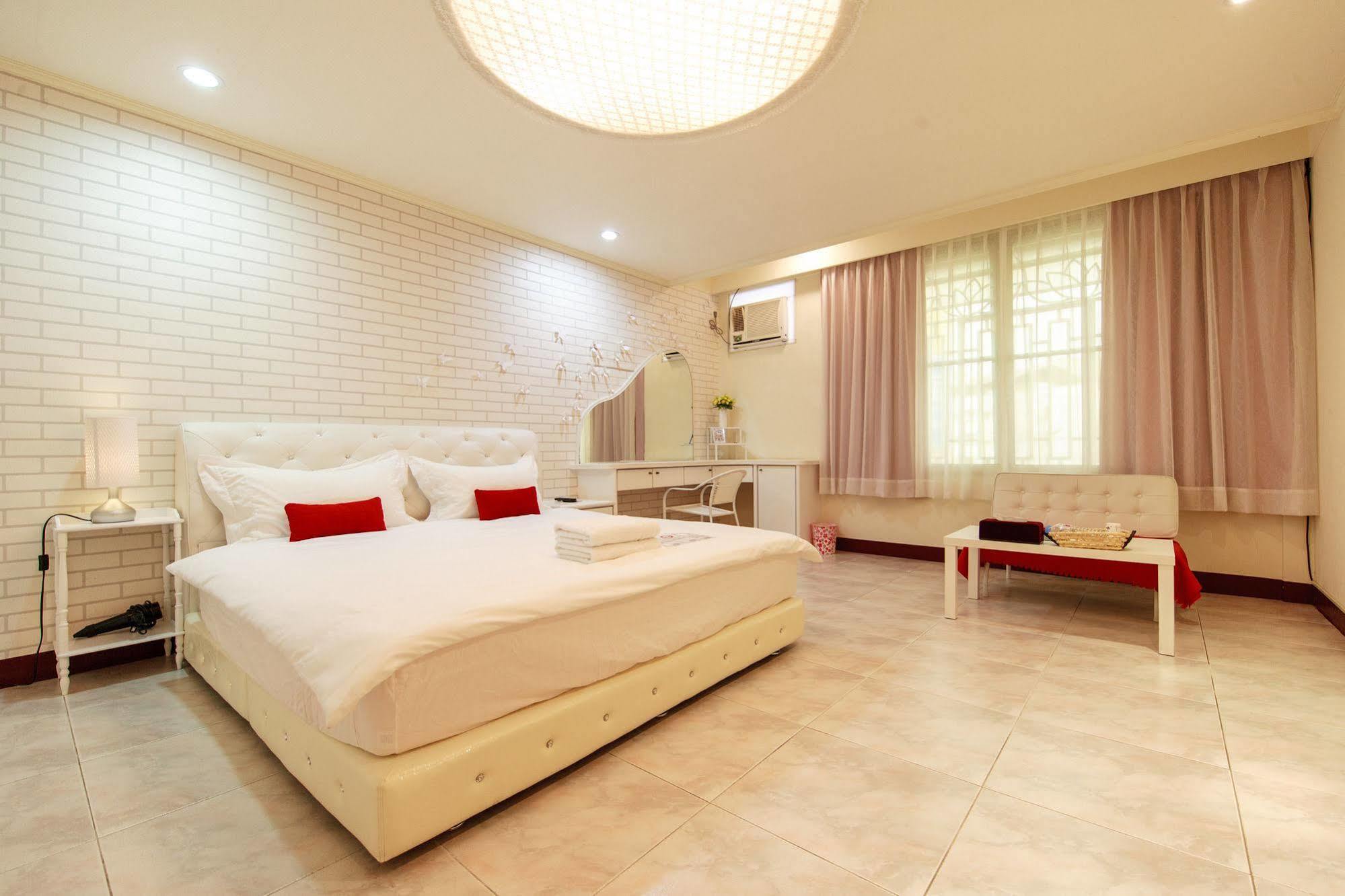 Appartement Ariyoshi Ya à Tainan Extérieur photo